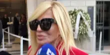 Il ricordo di Donatella Versace: Valentino un genio dal cuore d&rsquo;oro