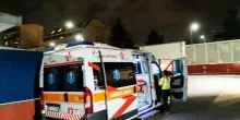 Incidente nella notte: Auto in un fosso guidatore di 27 anni morto, salvi l&rsquo;amico e la sorella 25enne