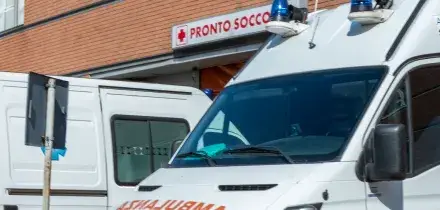 Bordighera sotto choc: bambina di due anni trovata morta nel lettino, le prime ipotesi