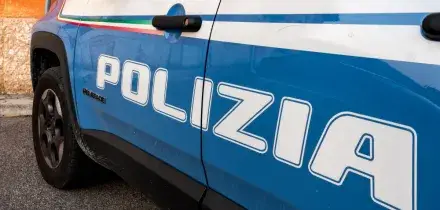 Firenze, 17enne violentato dopo essersi addormentato sul tram: indentificato l&rsquo;aggressore