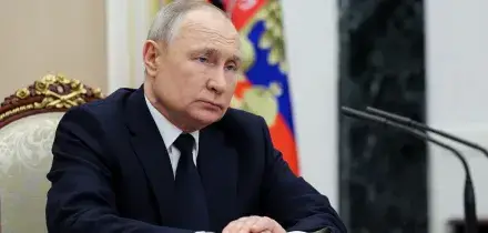 Guerra in Iran, caro prezzi di gas e petrolio: l&rsquo;avvertimento di Putin ai Paesi Europei