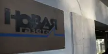 Novaya Gazeta, chiude in Russia: "Noi uccisi dalle autorit&agrave; e dai servizi"