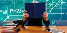 Compiti vacanze, studenti sovraccarichi: assegnazioni anche a scuole chiuse con registro elettronico