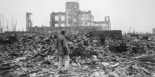 Hiroshima ricorda i 140 mila morti del 1945. Takaichi: "Mai pi&ugrave; armi nucleari"