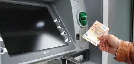 Istat, nel 2025 meno italiani a rischio povert&agrave;. Nel 2024 aumenta il reddito medio annuo