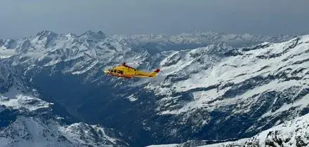Valanga travolge tre scialpinisti in Valtellina, un morto e un disperso