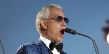 L'Italia ai mondiali con Andrea Bocelli: aprir&agrave; il "Fifa countdown concert"