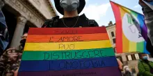 Giornata Internazionale contro  l'omolesbobitransfobia. Gay Center: "85% minori subisce violenze"