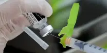 Rara complicanza dopo il vaccino anti-Covid: riconosciuto l'indennizzo statale