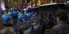 Capodanno a Torino, tensioni a corteo antagonisti