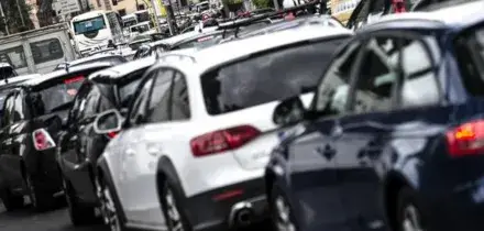 Balzo del mercato auto in Europa: ad aprile segna un +7%. Da inizio anno +4,8%
