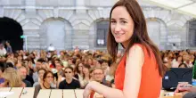 &Egrave; morta Sophie Kinsella, l'autrice della saga "I love shopping". Aveva un tumore al cervello