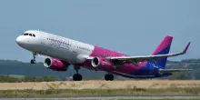 L'abbonamento di Wizz Air per volare tutto l'anno, arriva la multa dell'Antitrust