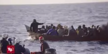 Lampedusa, migranti soccorsi dopo 3 giorni nel Mediterraneo: su 62 persone, 3 non ce l'hanno fatta