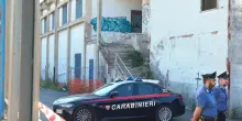 Il palazzo abbandonato dov'era il corpo di Martina Carbonaro, uccisa a 14 anni: video