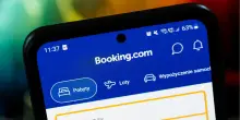 Booking, attacco hacker alla piattaforma e furto di dati dei clienti