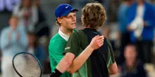 L'ultimo errore di Rublev e la partita è persa: l'abbraccio sconsolato con Sinner