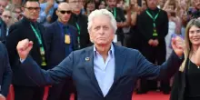 Tuttifrutti. Interviste a Michael Douglas e Julianne Moore. L'Italiana in Algeri all'Opera di Roma