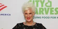 Morta nel suo appartamento di Brooklyn Anne Burrell, star di Food Network, aveva 55 anni