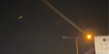 Pioggia di missili nel cielo notturno sopra Doha