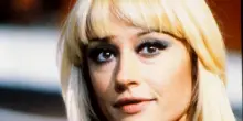 Raffaella Carr&agrave;, spunta il figlio adottivo segreto: sarebbe l'ex segretario e manager