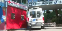 Ragazzina risucchiata da bocchettone in piscina, &egrave; gravissima