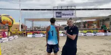Lezioni di beach volley con Andrea Lucchetta: il dink