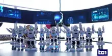A Pechino apre il primo negozio di robot umanoidi: camerieri, riproduzioni di Einstein e cuccioli
