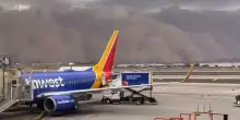 La tempesta di sabbia in Arizona: Haboob devastante colpisce Phoenix, il video