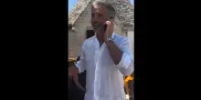 Ballando con le stelle, c'è anche Beppe Convertini: l'annuncio tra i trulli con la mamma