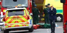 Manchester, assalto alla sinagoga: due morti, ucciso l'attentatore. La polizia: "E' terrorismo"