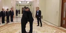 Kim Jong Un incontra Medvedev per rafforzare i legami con Mosca