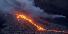 La lava non si ferma: il vulcano Kilauea continua ad eruttare alle Hawaii