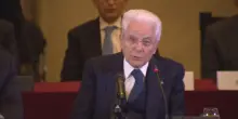 Mattarella: "Euro e Bce simboli tangibili di integrazione". Poi cita Ciampi sulla "zoppia" dell'Ue