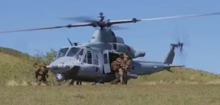 Marines si esercitano in manovre militari a Porto Rico, tensione sempre più alta tra Usa e Venezuela