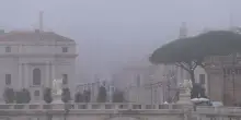 Maltempo, Roma si sveglia avvolta nella nebbia