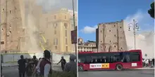 Roma, il video del crollo di parte della Torre dei Conti ai Fori Imperiali