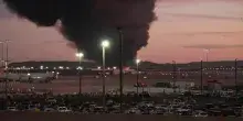 Colonne di fumo e fiamme osservate dopo lo schianto dell'aereo UPS nel Kentucky