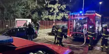 Incendio a Milano, a fuoco un palazzo di sette piani: morta un'anziana