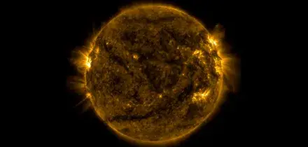 Tempeste solari in arrivo sulla Terra: spettacolari aurore e possibili problemi alle comunicazioni