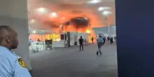 Incendio alla Cop30: fiamme nel padiglione centrale a Belém, delegazioni evacuate