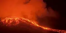 Hawaii, nuova eruzione del vulcano Kilauea: le spettacolari colate di lava