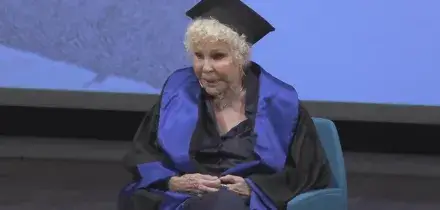 Ornella Vanoni e la laurea ad honorem: "Non ho mai studiato, sono una cialtrona"