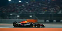 Gp Abu Dhabi: Verstappen strappa la pole, Norris e Piastri inseguono nel finale
