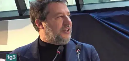 Slitta il decreto armi per l'Ucraina, tensioni nella maggioranza con la Lega che frena