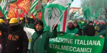 Ex Ilva, le immagini del corteo dei metalmeccanici a Genova