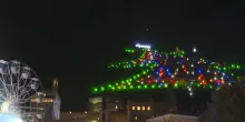 Si accende l'albero di Natale a Gubbio