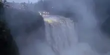 La cascata di Twin Peaks irriconoscibile: piena record alle Snoqualmie Falls