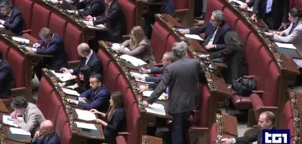 Nel dibattito politico italiano domina l'alleanza Usa-Ue e le armi a Kiev