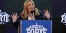 Giorgia Meloni attacca ad Atreju: "Schlein scappa, il campo largo l'ho riunito io"